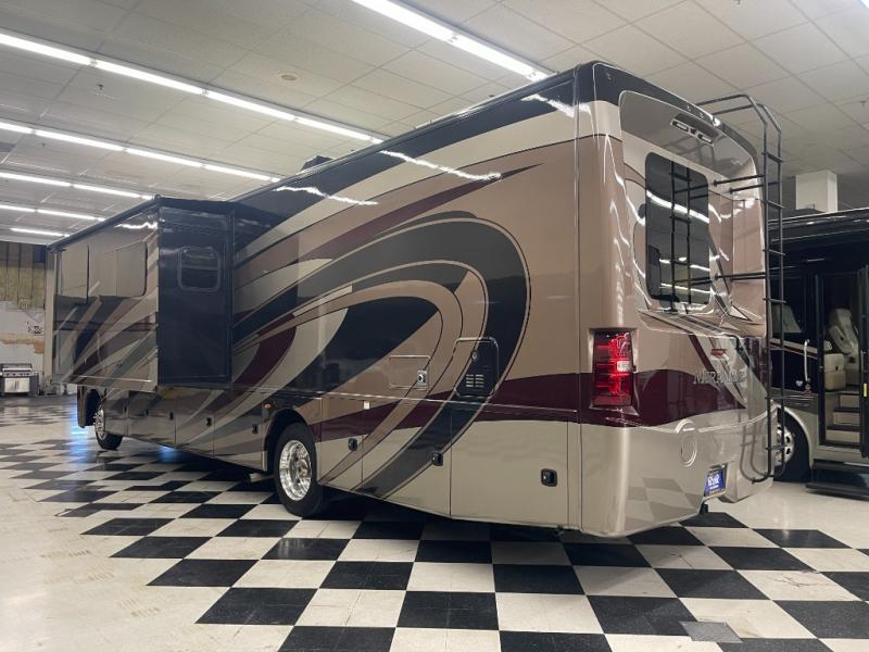 2019 Thor Motor Coach Miramar 35.2, $ 124,990