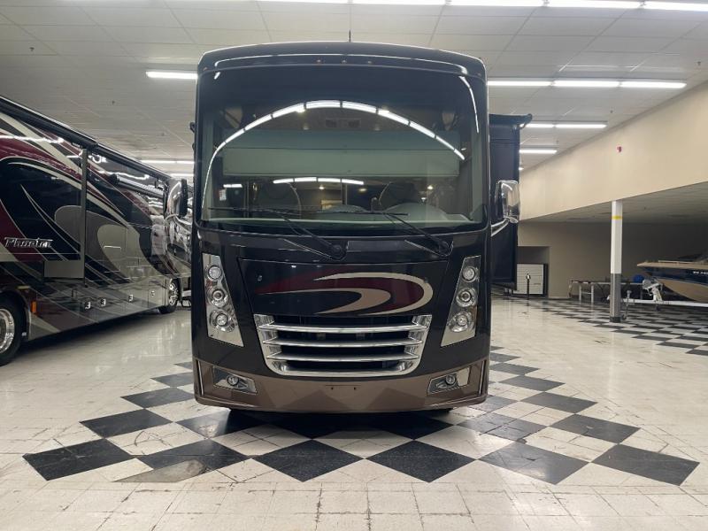 2019 Thor Motor Coach Miramar 35.2, $ 124,990