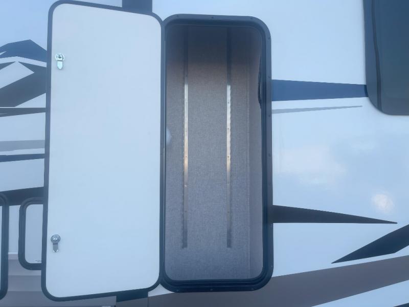 2022 Northwood Fox Mountain 235RLS, $ 49,990