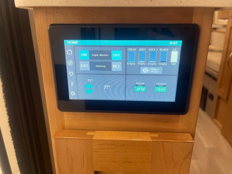 2022 Coachmen Nova 20C, $ 104,990