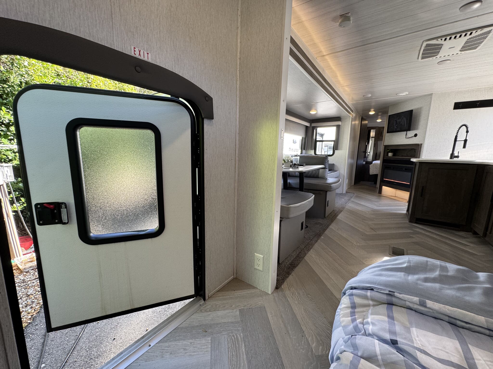 2022 Forest River Salem 29VBUD, $ 24,995