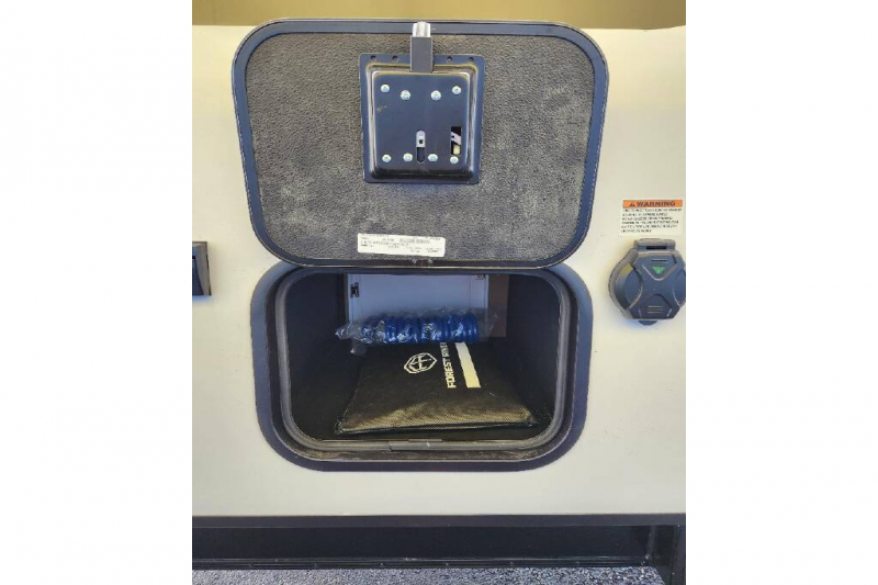 2025 Palomino Real-Lite Truck Campers SS-1608, $ 27,990