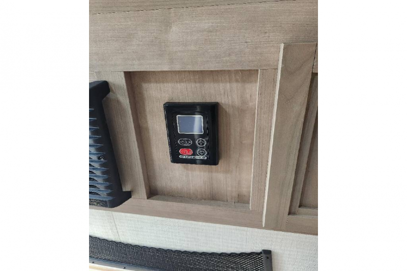 2025 Palomino Real-Lite Truck Camper SS-1608, $ 23,990