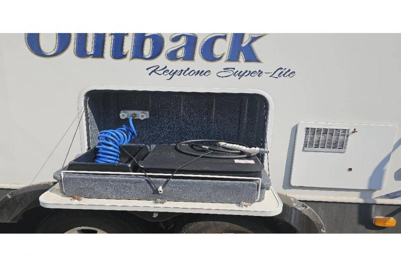 2012 Keystone OUTBACK 298RE Travel Trailer, $ 14,990