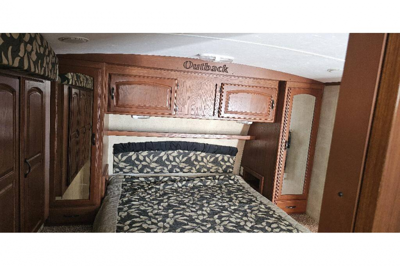 2012 Keystone OUTBACK 298RE Travel Trailer, $ 14,990