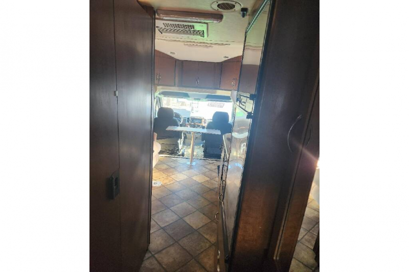 2015 Thor Motor Coach Citation Sprinter 24SR, $ 0