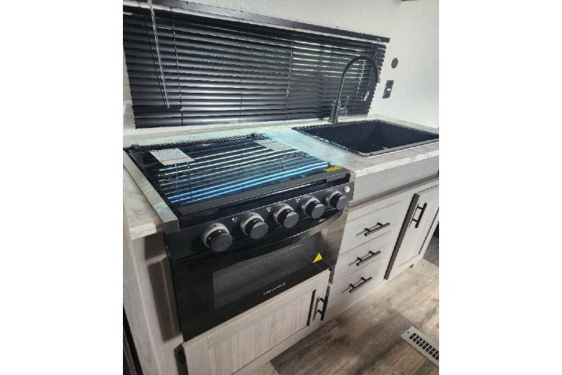 2024 Dutchmen Coleman Lantern LT 274BH, $ 0