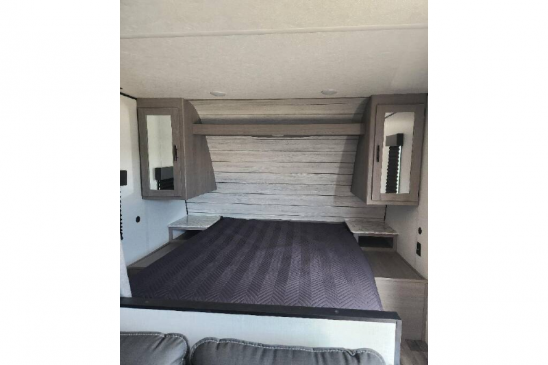 2024 Dutchmen Coleman Lantern LT 274BH, $ 0