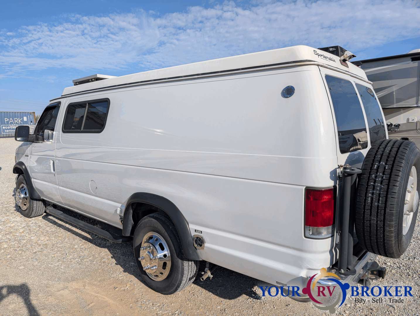 2005 Ford Sportsmobile E350, $ 21,998