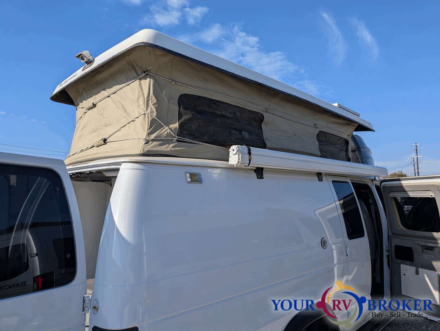 2005 Ford Sportsmobile E350, $ 21,998