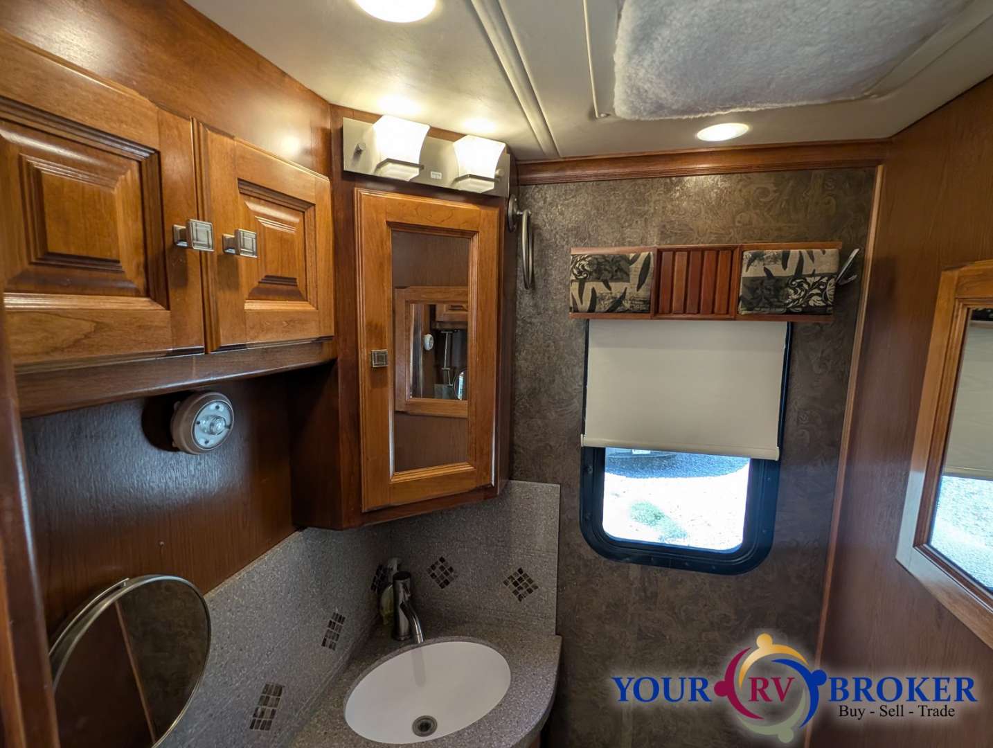 2014 Tiffin Motorhomes Tiffin Allegro Breeze 32BR, $ 84,900