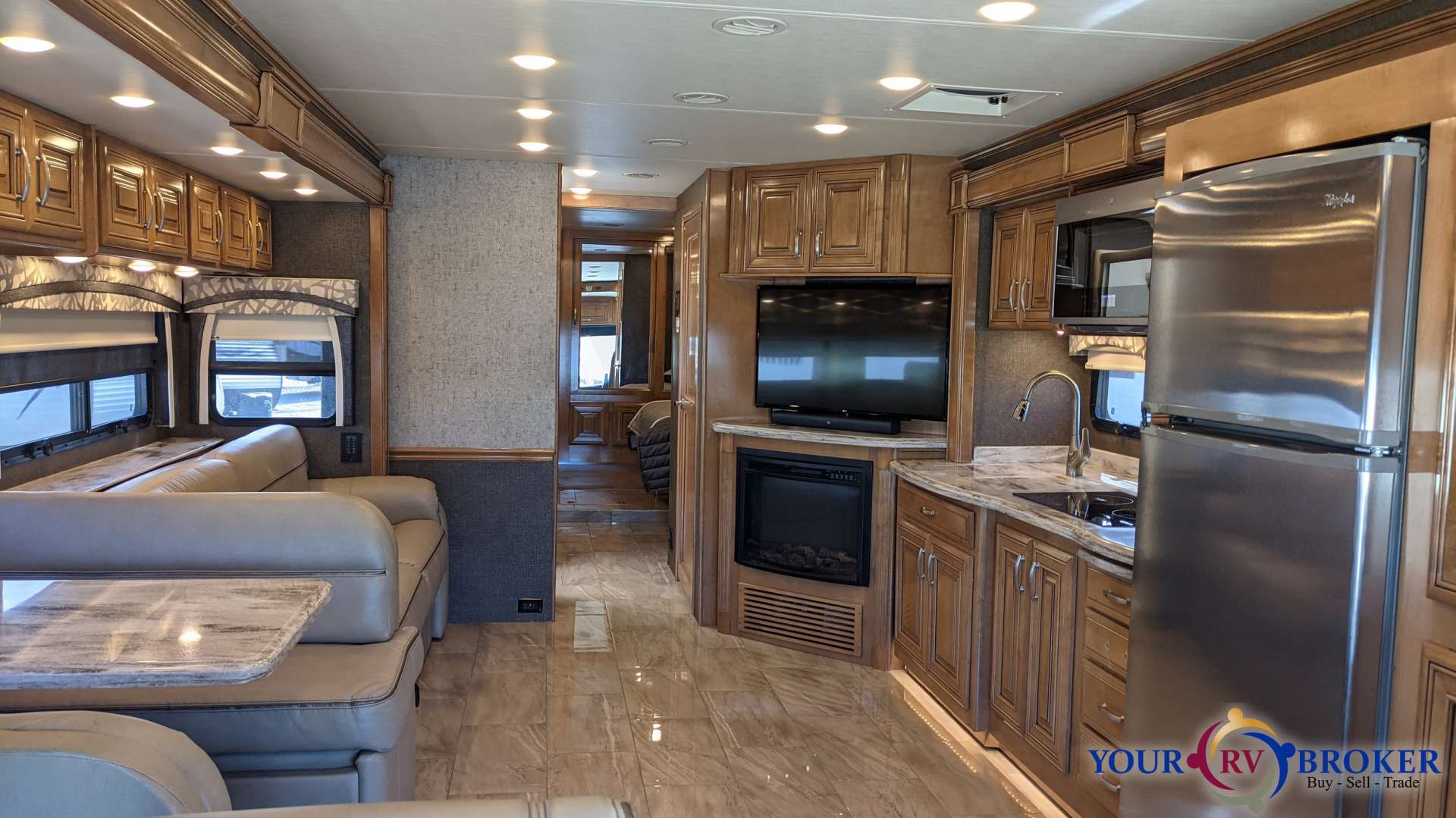 2018 Thor Motor Coach Aria 3601, $ 139,500