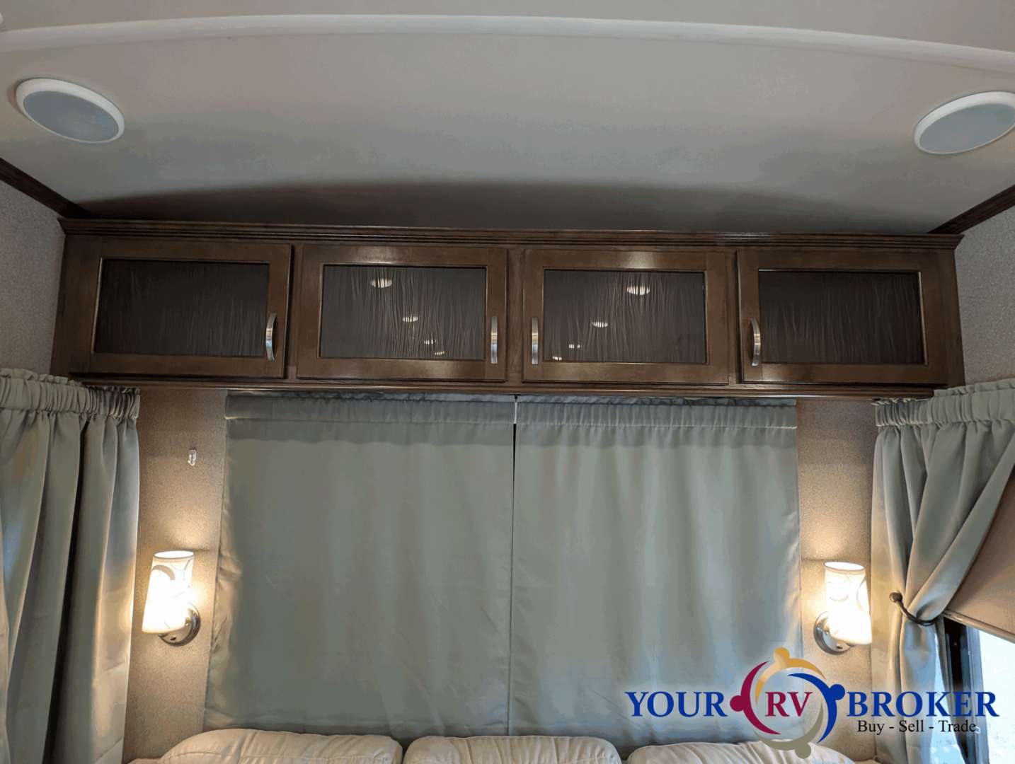 2018 Forest River Cedar Creek Silverback 37MBH, $ 39,900