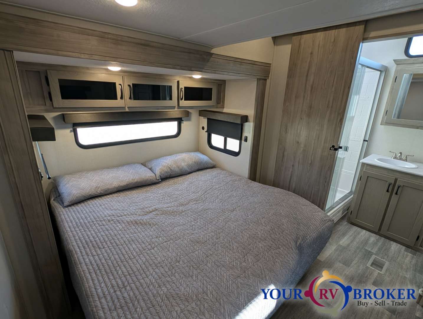 2024 Coachmen Chaparral 375BAF, $ 59,900