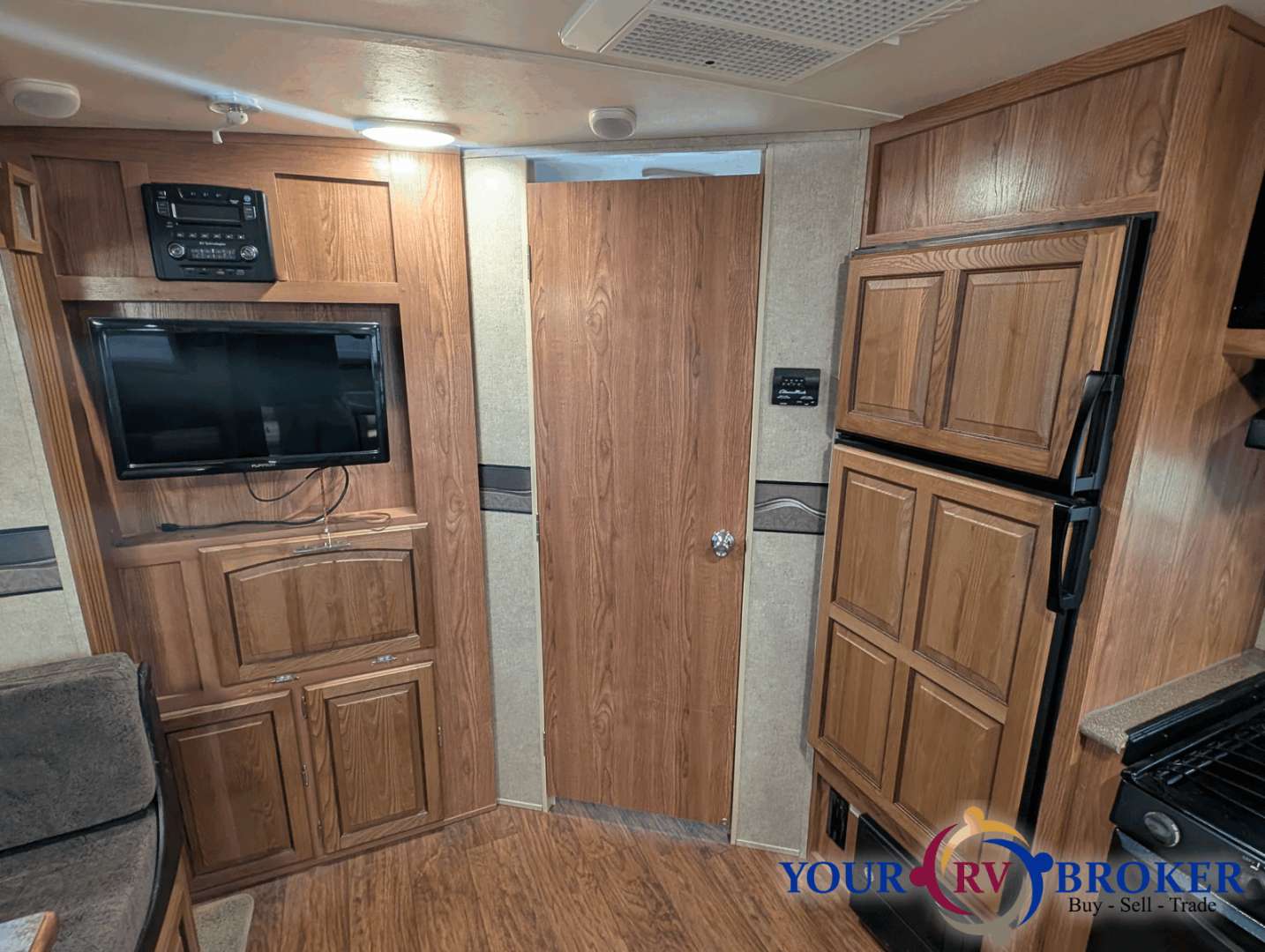 2015 Forest River Rockwood Ultra Lite 2604WS, $ 14,900