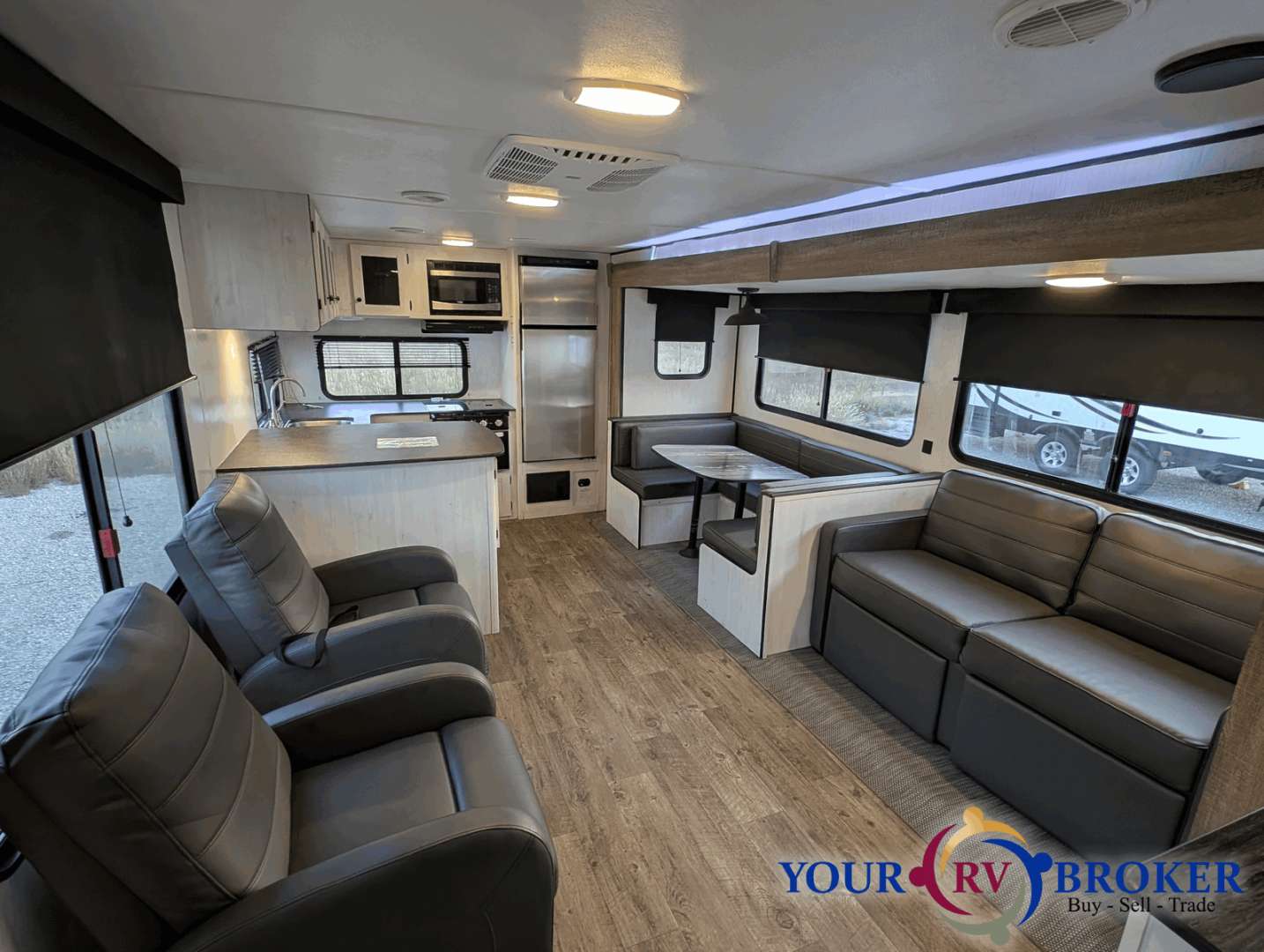 2022 Heartland Trail Runner TR 27 RKS, $ 22,900