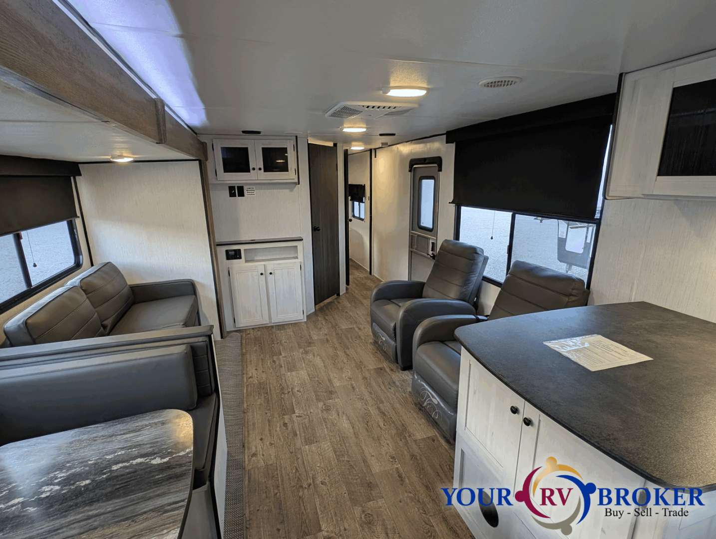 2022 Heartland Trail Runner TR 27 RKS, $ 22,900