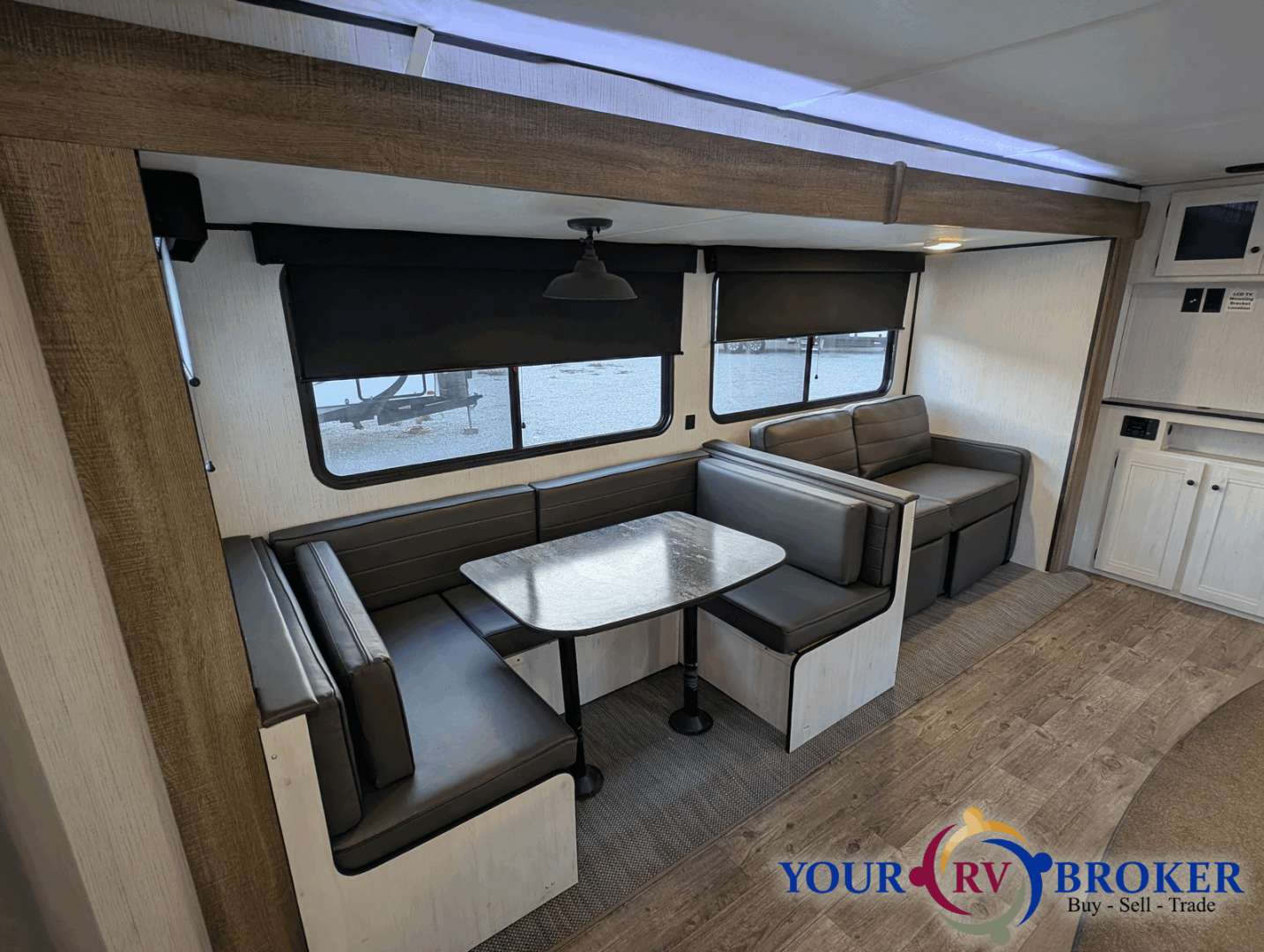 2022 Heartland Trail Runner TR 27 RKS, $ 22,900