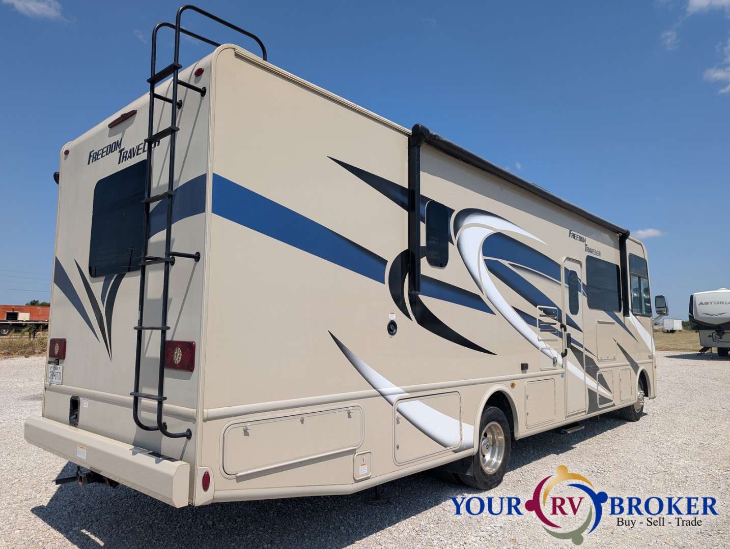 2021 Thor Motor Coach Freedom Traveler A32, $ 69,900