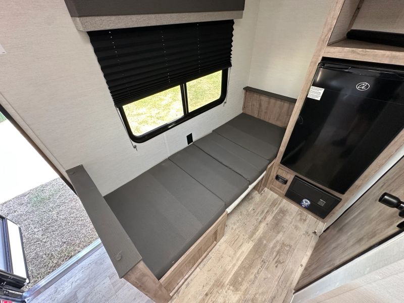 2025 Gulf Stream Amerilite Ultra Lite, $ 11,900