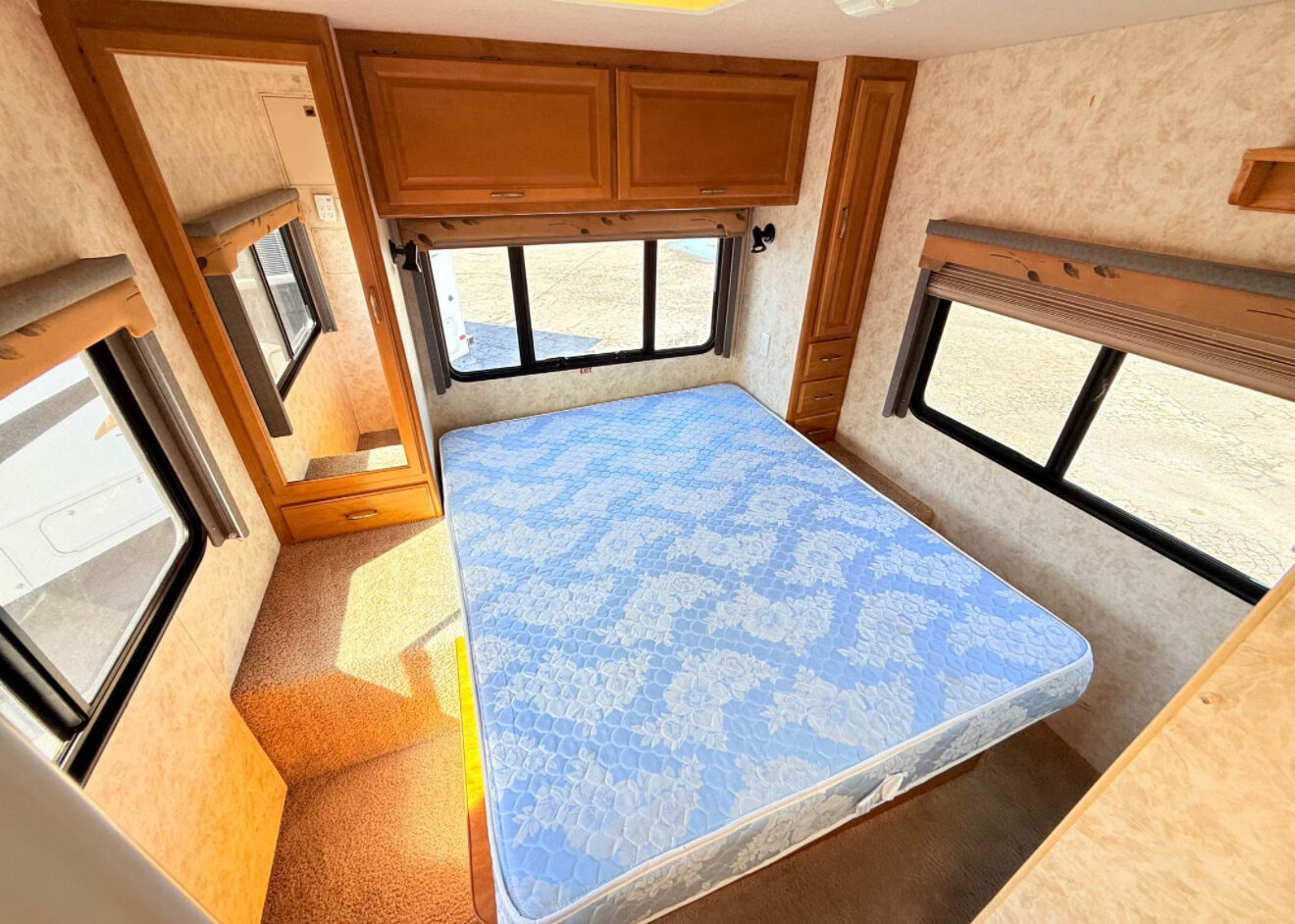 2004 Fleetwood Tioga 28FT, $ 0