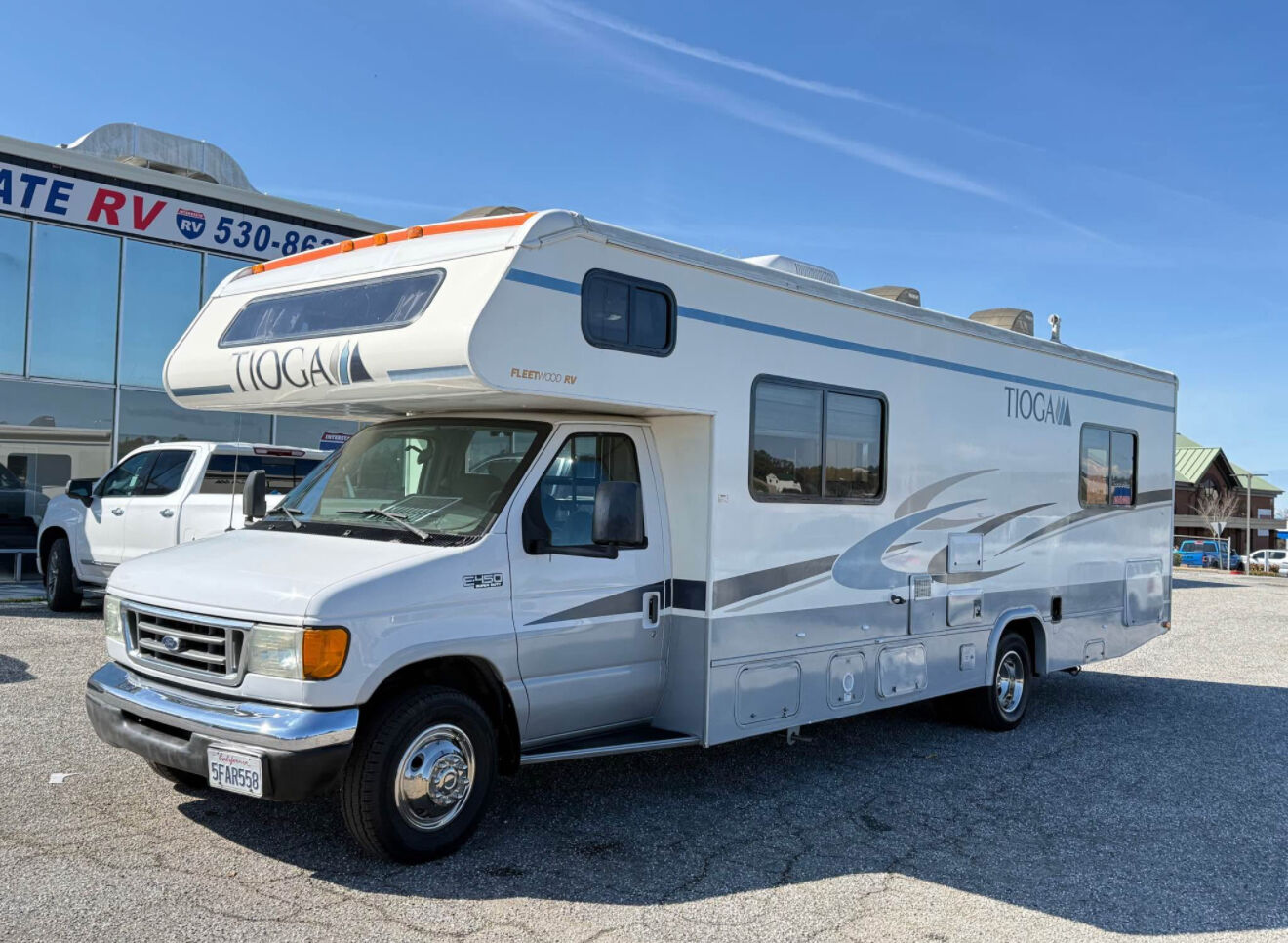 2004 Fleetwood Tioga 28FT, $ 0