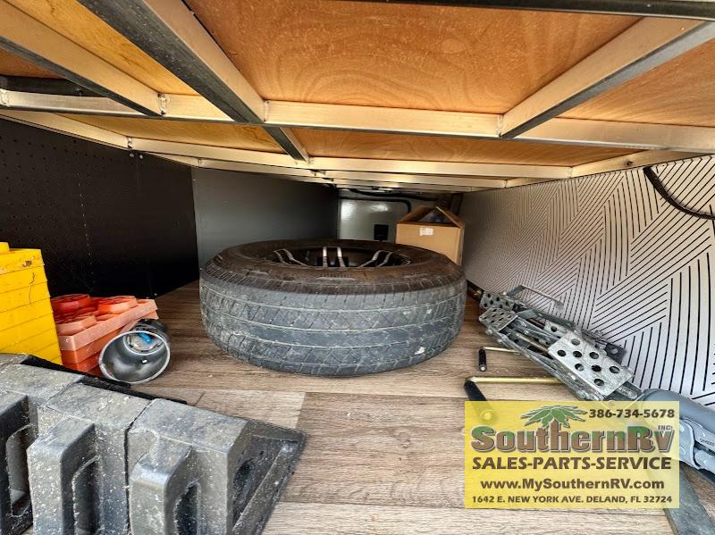 2022 Keystone Premier 34BIPR, $ 26,999