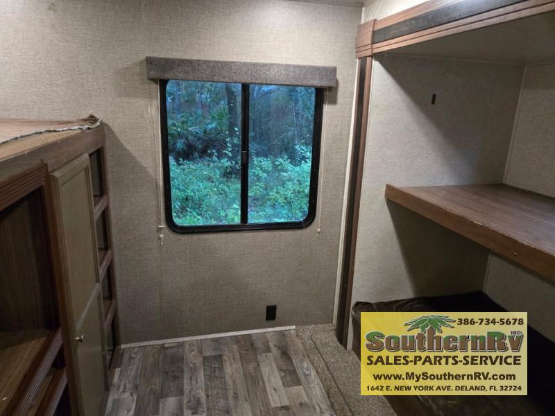 2018 Heartland Pioneer Fifth Wheel PI 322, $ 21,900