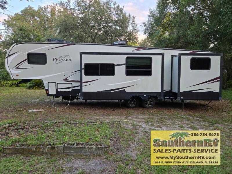 2018 Heartland Pioneer Fifth Wheel PI 322, $ 21,900