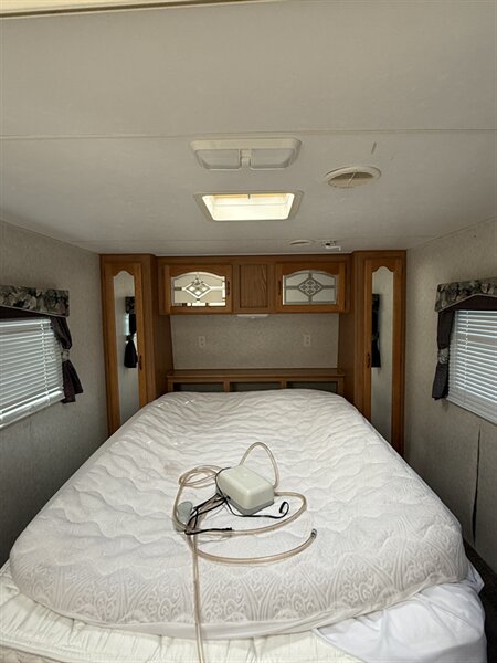 2003 KZ 36SPL, $ 10,900