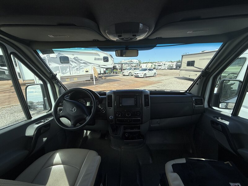 2014 Winnebago ERA 170XB, $ 57,999