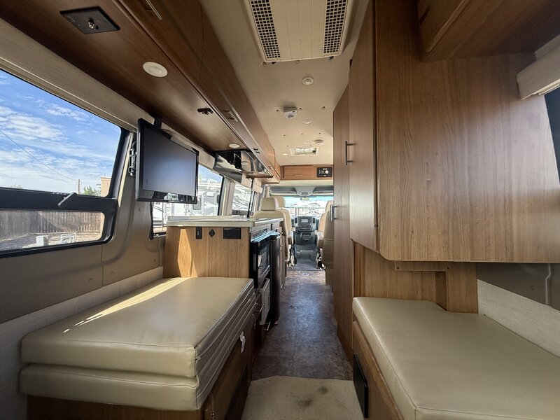 2014 Winnebago ERA 170XB, $ 57,999