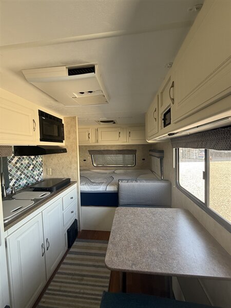 2008 Dutchmen AEROLITE ZOOM 718QB, $ 9,450