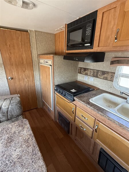 2009 Gulf Stream AMERILITE 21M, $ 9,450