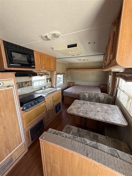 2009 Gulf Stream AMERILITE 21M, $ 9,450