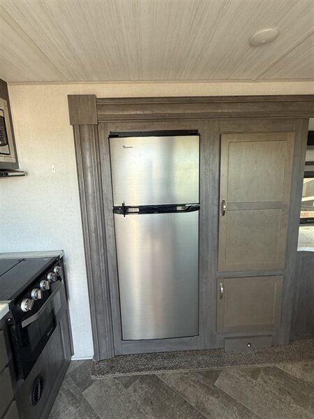 2020 East To West Alta 2350 KRK, $ 19,450