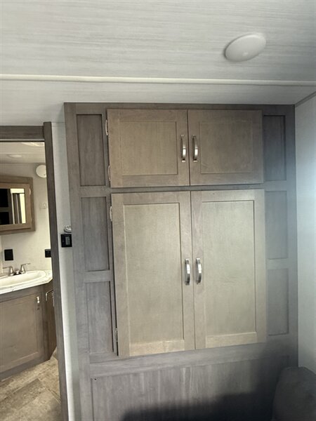 2020 East To West Alta 2350 KRK, $ 19,450