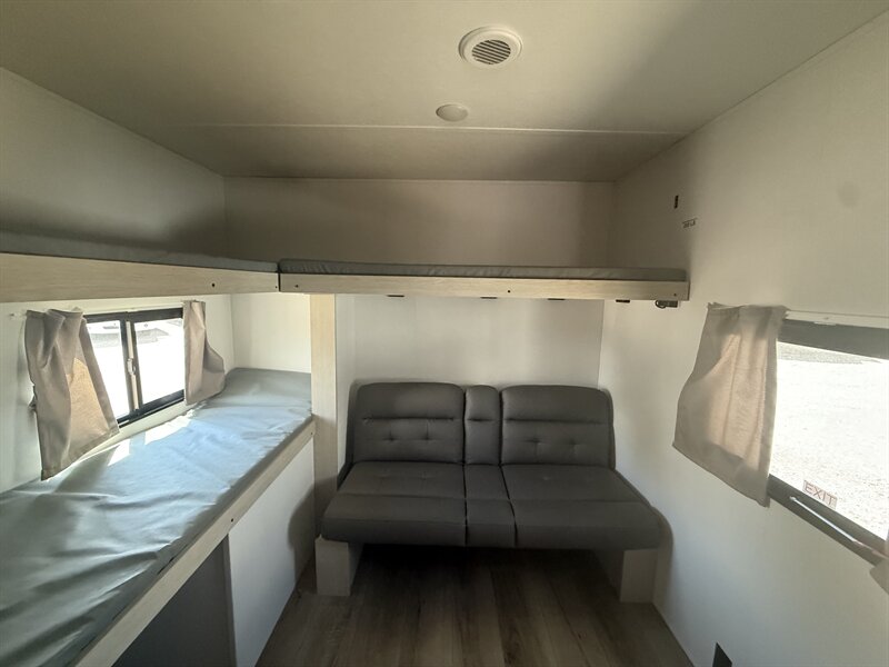 2026 Shasta 530BQB OASIS, $ 29,999