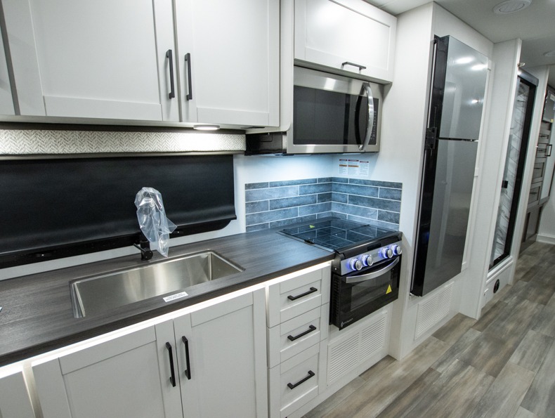 2026 Jayco Greyhawk 29MV, $ 211,098