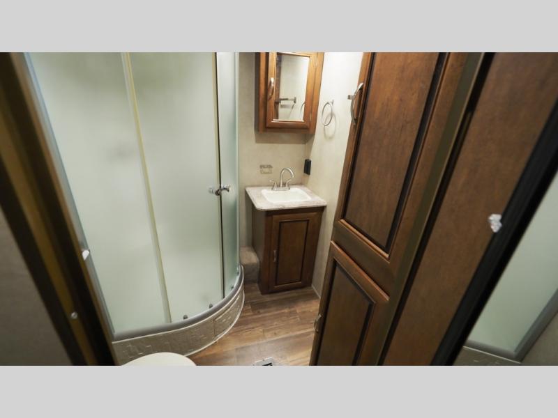 2017 Forest River Vibe 311RLS, $ 0