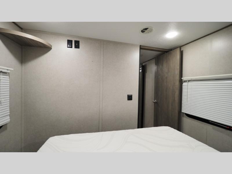 2020 Forest River Vibe 25RK, $ 0