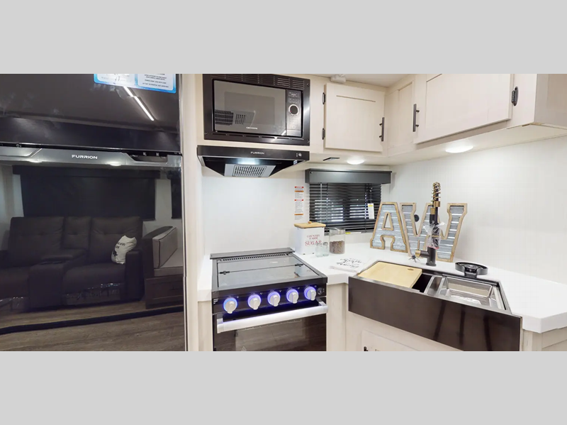 2025 Forest River Cherokee Alpha Wolf 25RB, $ 57,214