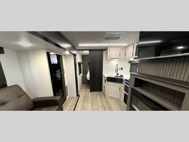 2025 Forest River Cherokee Alpha Wolf 22SW, $ 53,758