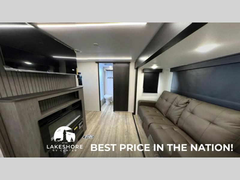 2025 Forest River Cherokee Alpha Wolf 22SW, $ 53,758