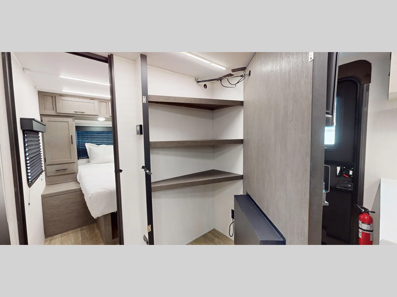 2025 Forest River Cherokee Alpha Wolf 26DBH, $ 51,903