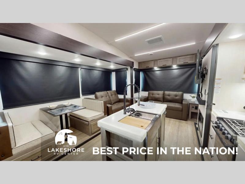 2025 Forest River Cherokee Arctic Wolf Suite 3650 , $ 91,488