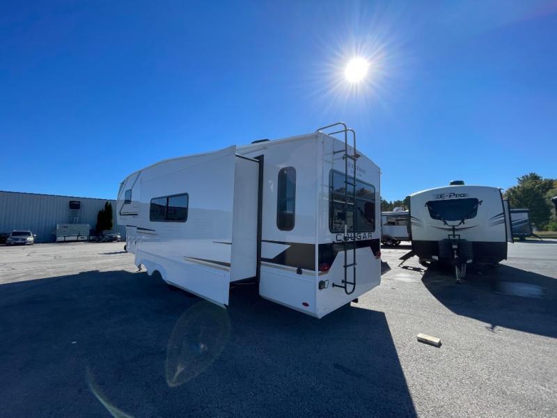 2026 Keystone Cougar Half-Ton (Fifth Wheel) 28RLI, $ 69,564