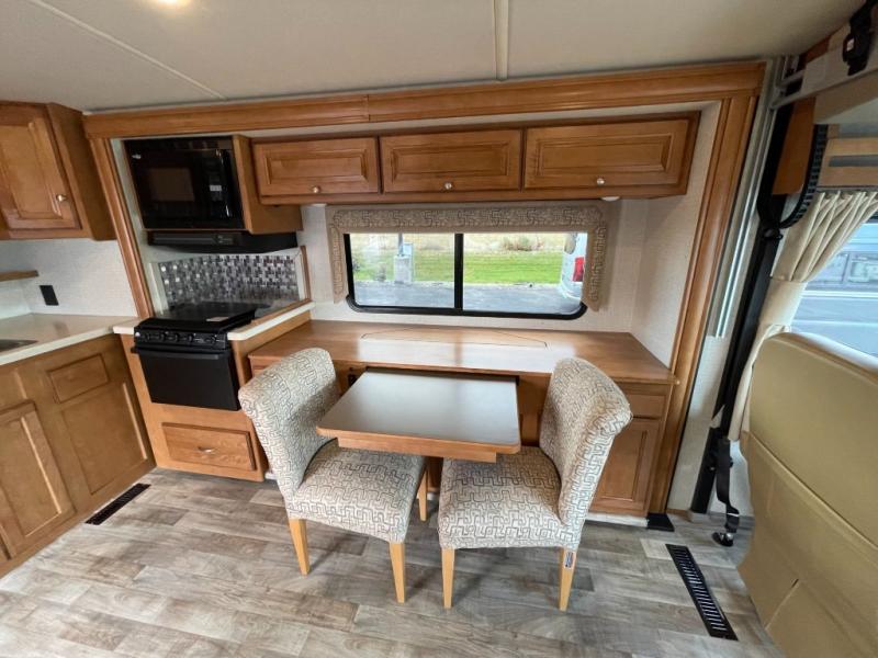 2017 Winnebago Vista LX 30T, $ 79,990