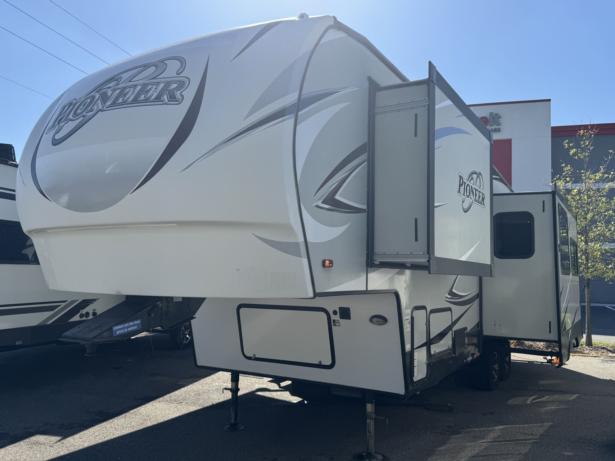 2018 Heartland Pioneer Fifth Wheel PI 276, $ 22,900