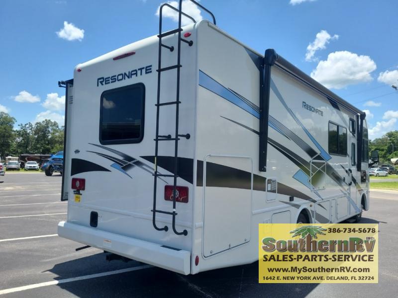 2024 Thor Motor Coach Quantum Sprinter MB24, $ 111,999